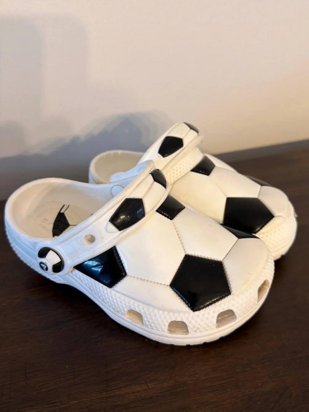 Crocs Soccer Ball Print Unisex Toddler White/Black Rubber Casual Clog Size
